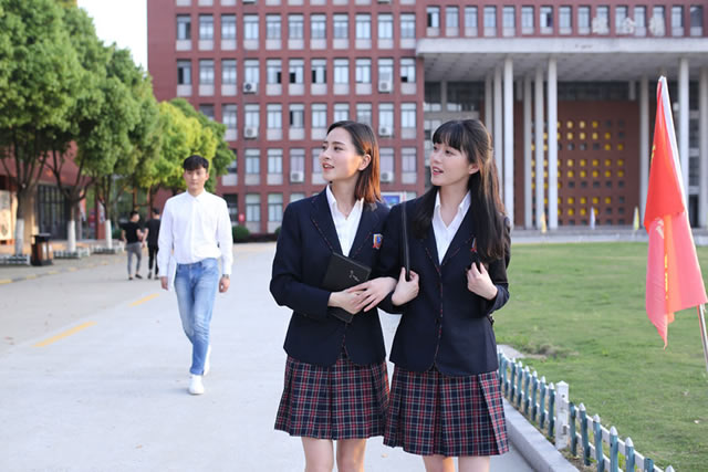 汽车梦想 万通启航